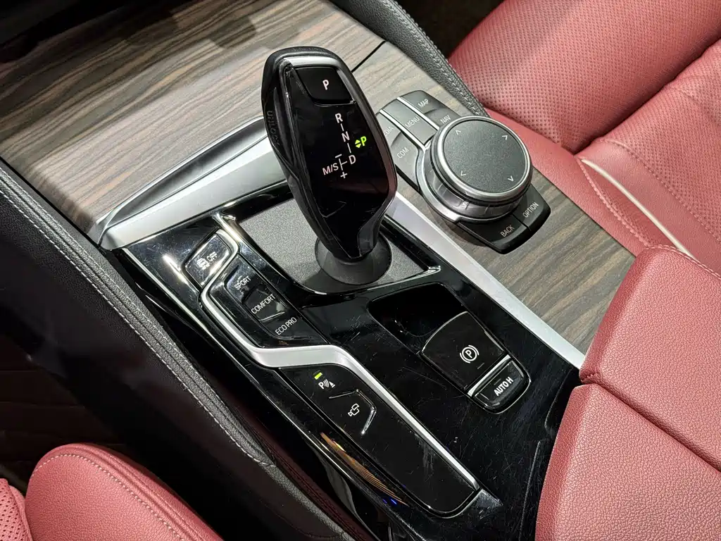 BMW 5 Series 2021 530Li Exclusive Luxury Package купить на сайте DeffCars