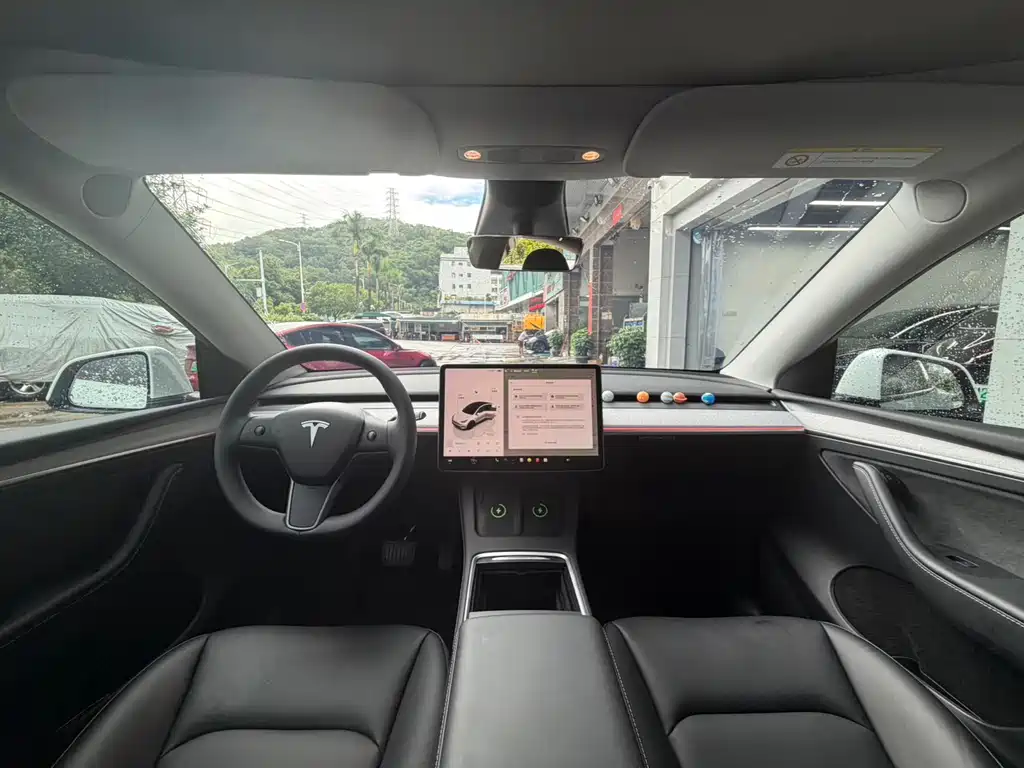 Model Y 2023 long-range all-wheel drive version купить на сайте DeffCars