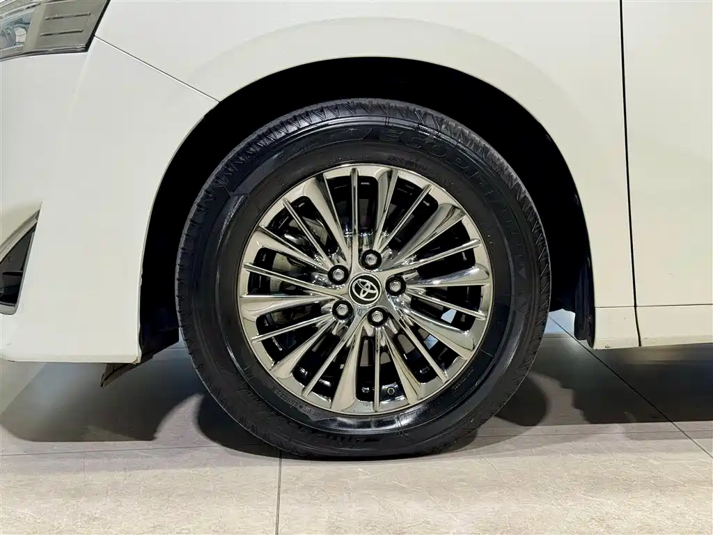 Wilfa 2021 Crown Dual Engine 2.5L HV Deluxe Edition купить на сайте DeffCars