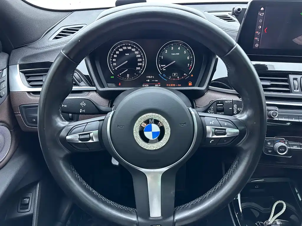 BMW X2 2021 sDrive25i M Off-Road Package купить на сайте DeffCars
