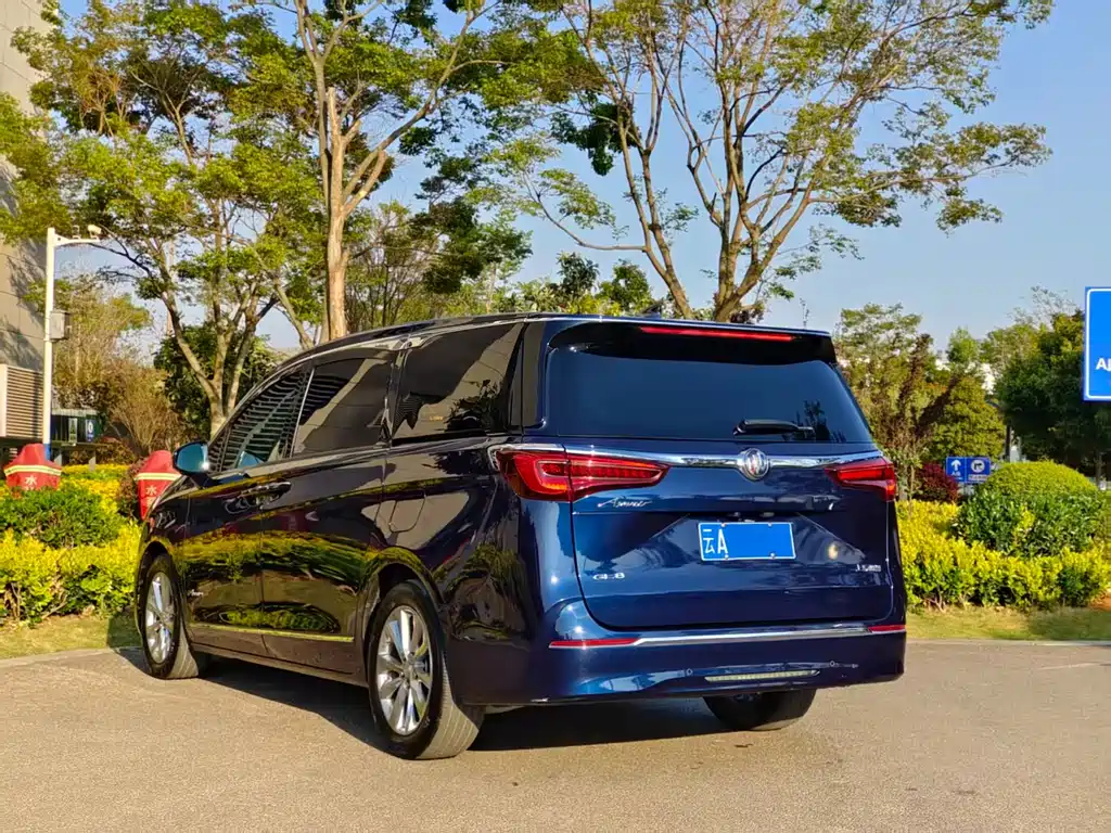 Buick GL8 2020 Avenir Four-seater Premium Edition купить на сайте DeffCars
