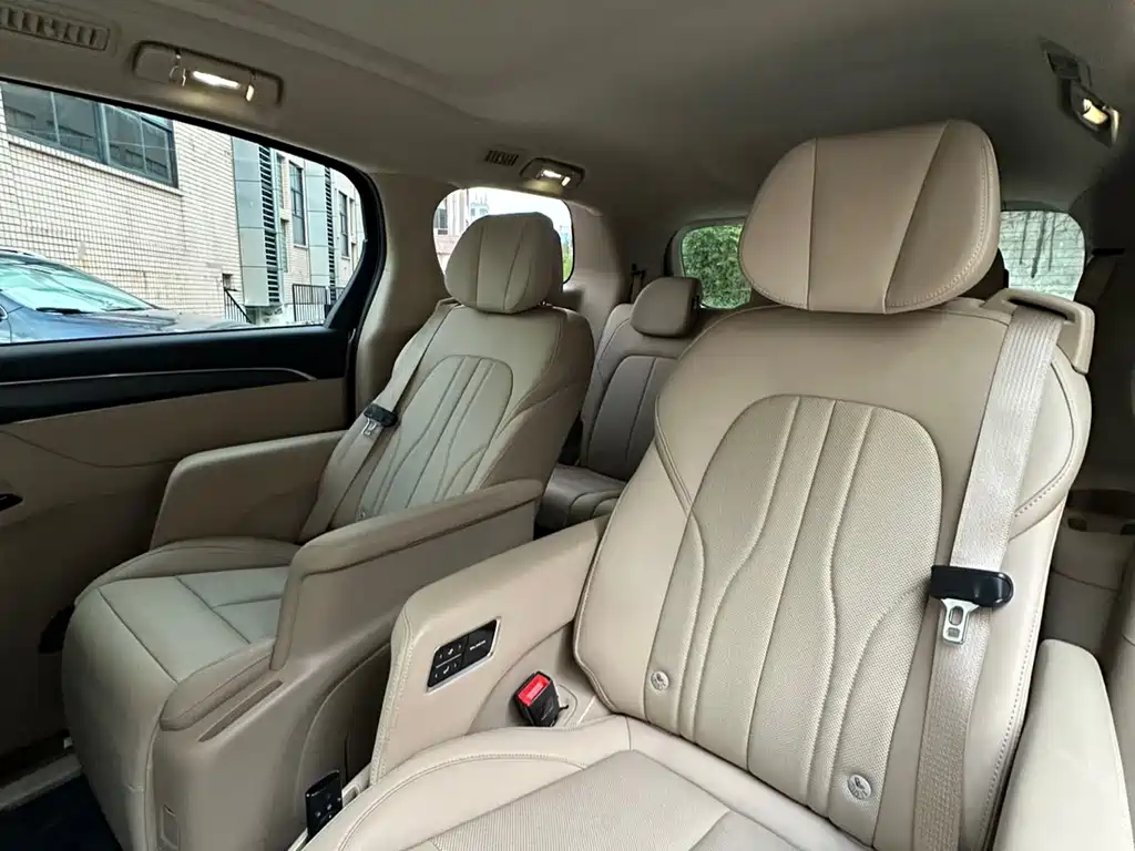 Buick GL8 New Energy 2025 Lu Shang Exclusive Edition купить на сайте DeffCars