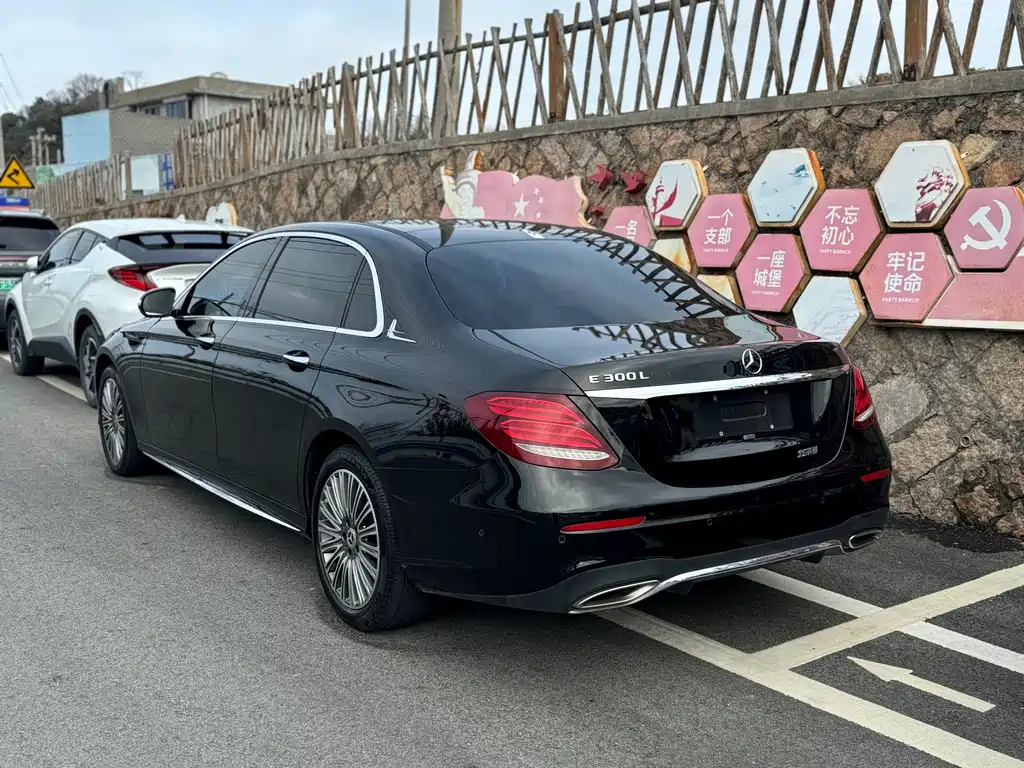 Mercedes-Benz E-Class 2020 facelift E 300 L sporty and fashionable купить на сайте DeffCars
