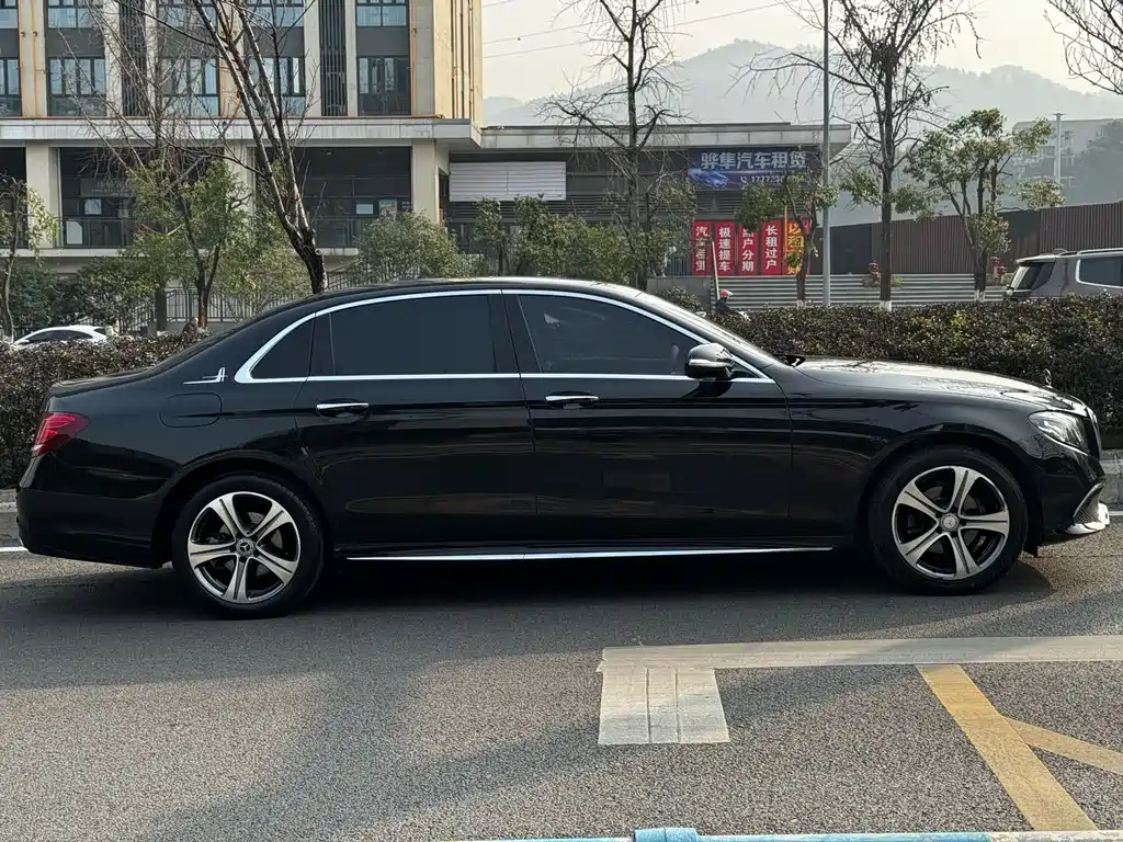 Mercedes-Benz E-Class 2016 E 200 L Sports купить на сайте DeffCars