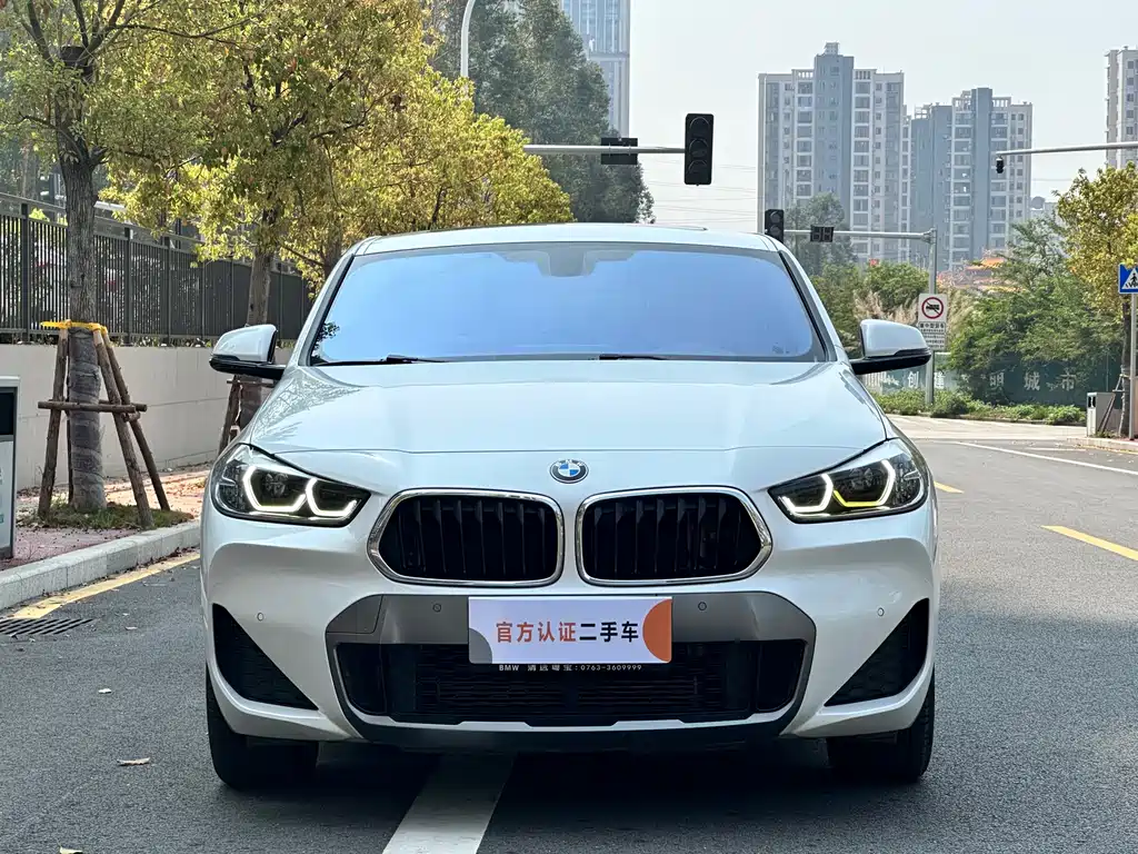 BMW X2 2021 sDrive25i leading M sports package купить на сайте DeffCars