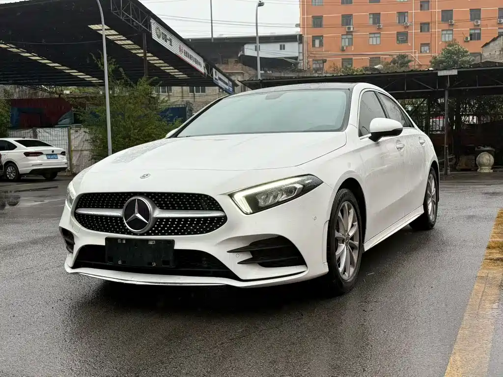 Mercedes-Benz A-Class 2021 A 200 L Sports Sedan Dynamic Type купить на сайте DeffCars