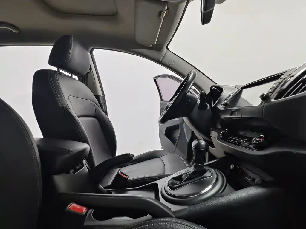 Zhipao 2014 2.0L automatic two-wheel drive GLS купить на сайте DeffCars