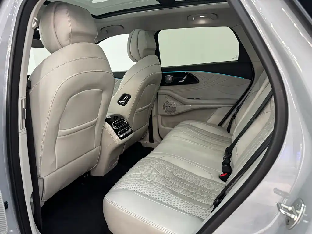 Xingtu Yaoguang 2023 400T two-wheel drive luxury version купить на сайте DeffCars