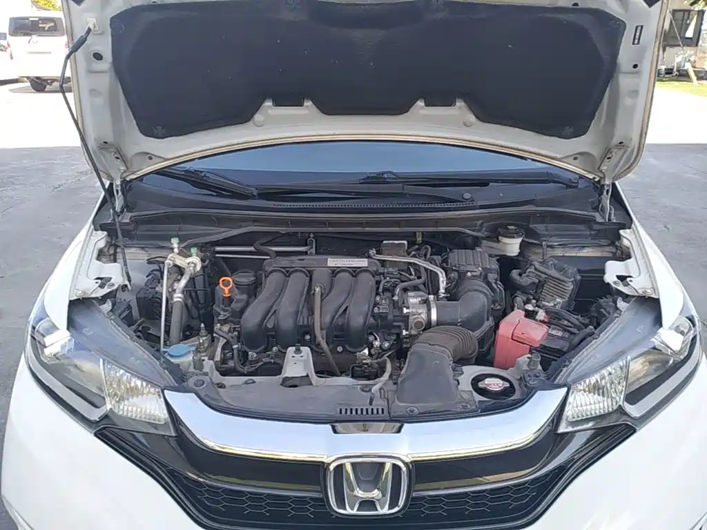Fit 2018 1.5L CVT comfort sunroof version купить на сайте DeffCars