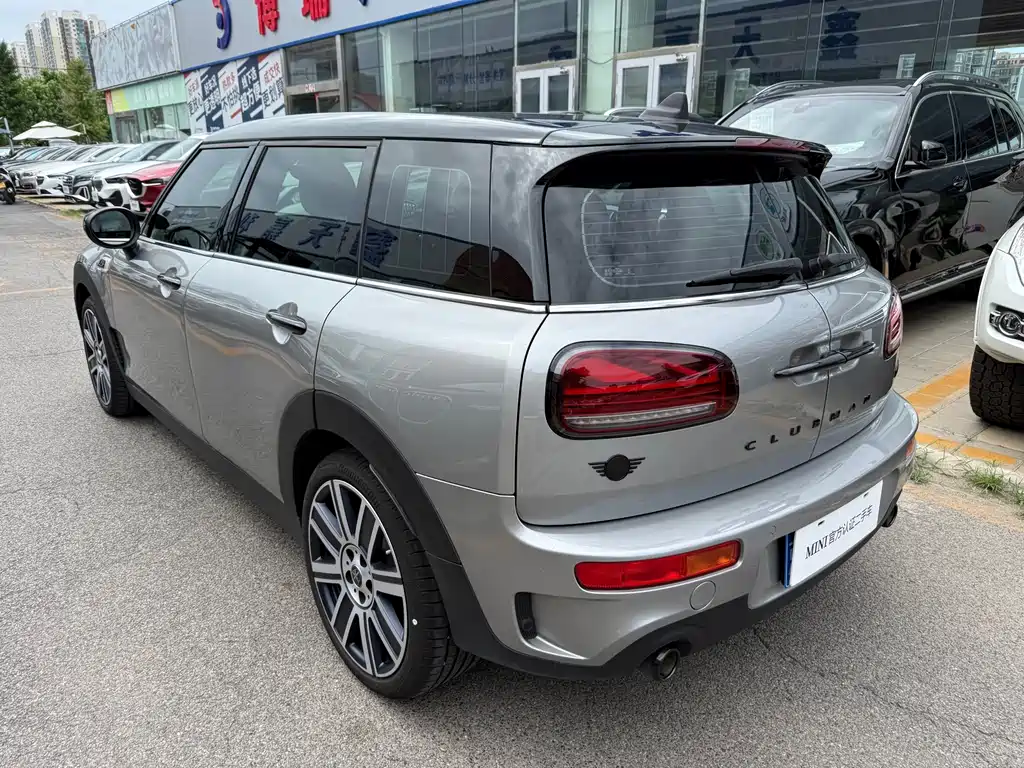 MINI CLUBMAN 2023 2.0T COOPER S Connoisseur купить на сайте DeffCars