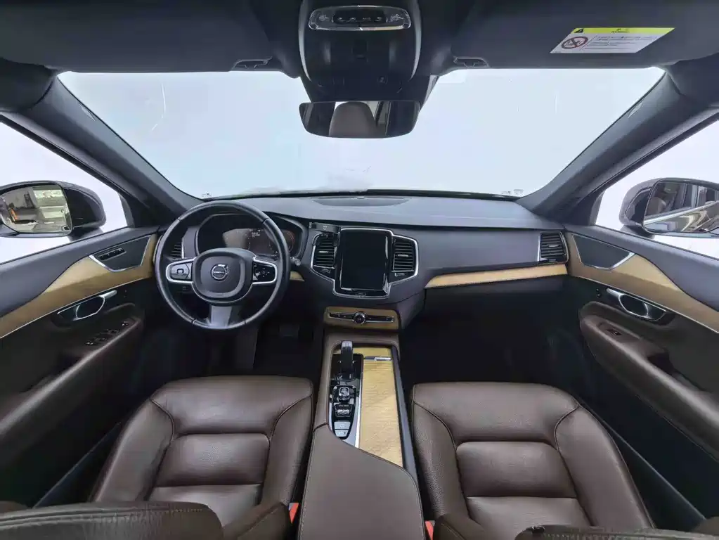 Volvo XC90 2021 B6 Zhiyi Deluxe Edition 7 seats купить на сайте DeffCars