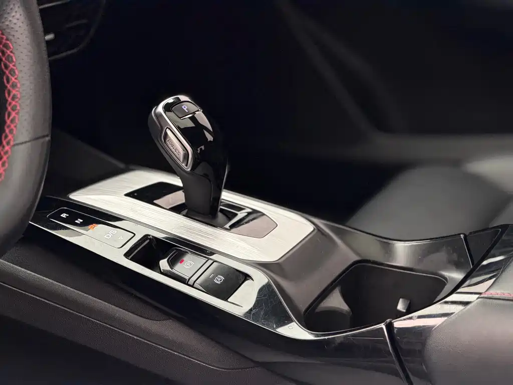 MG5 2021 300TGI DCT Green Luxury Edition купить на сайте DeffCars