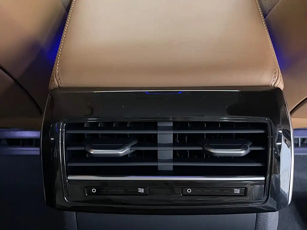 Audi A8 2022 A8L 50 TFSI quattro Comfort Collection Edition купить на сайте DeffCars