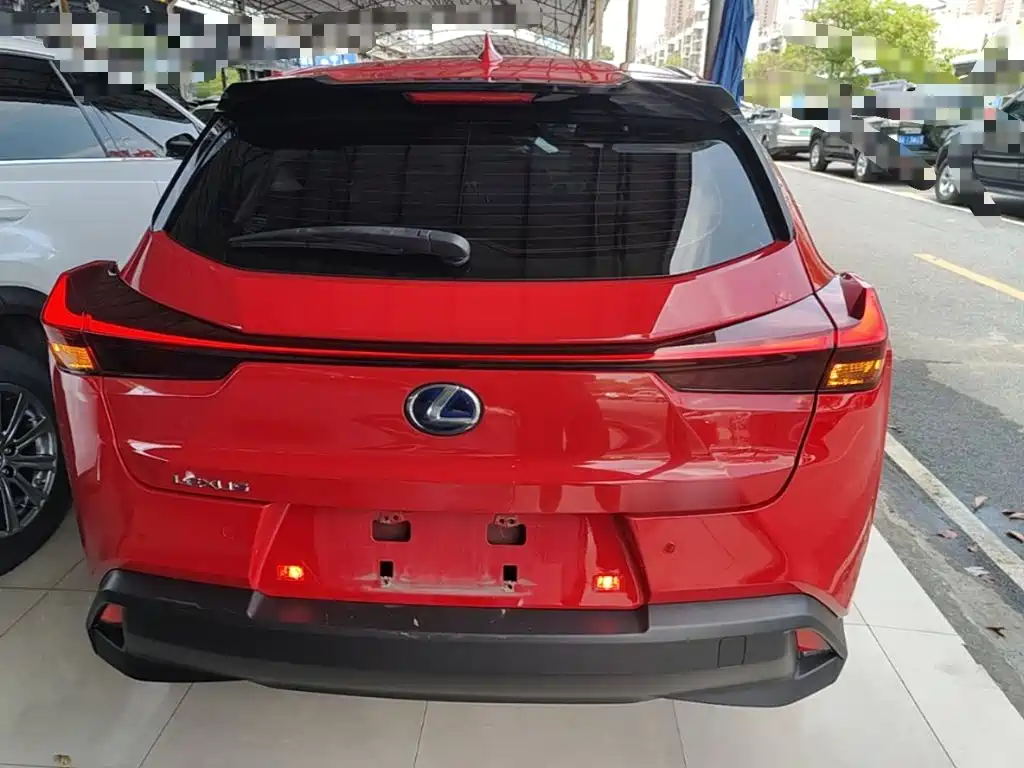 Lexus UX 2020 260h Fun Edition купить на сайте DeffCars
