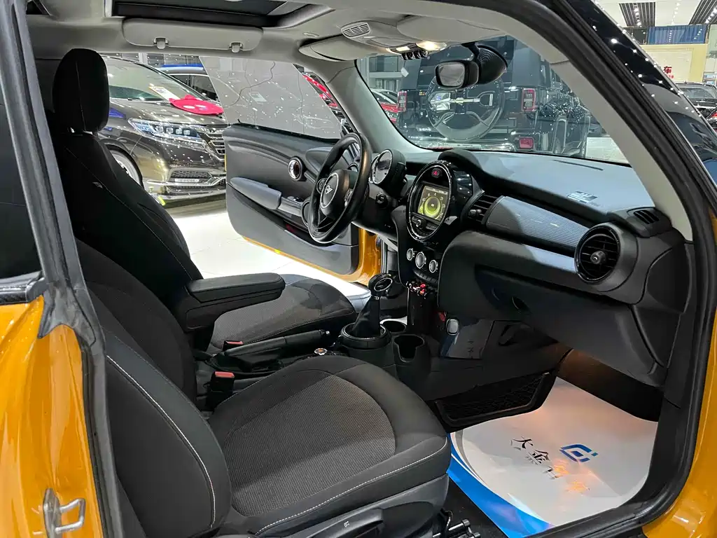 Mini 2014 model 1.5T COOPER Fun купить на сайте DeffCars