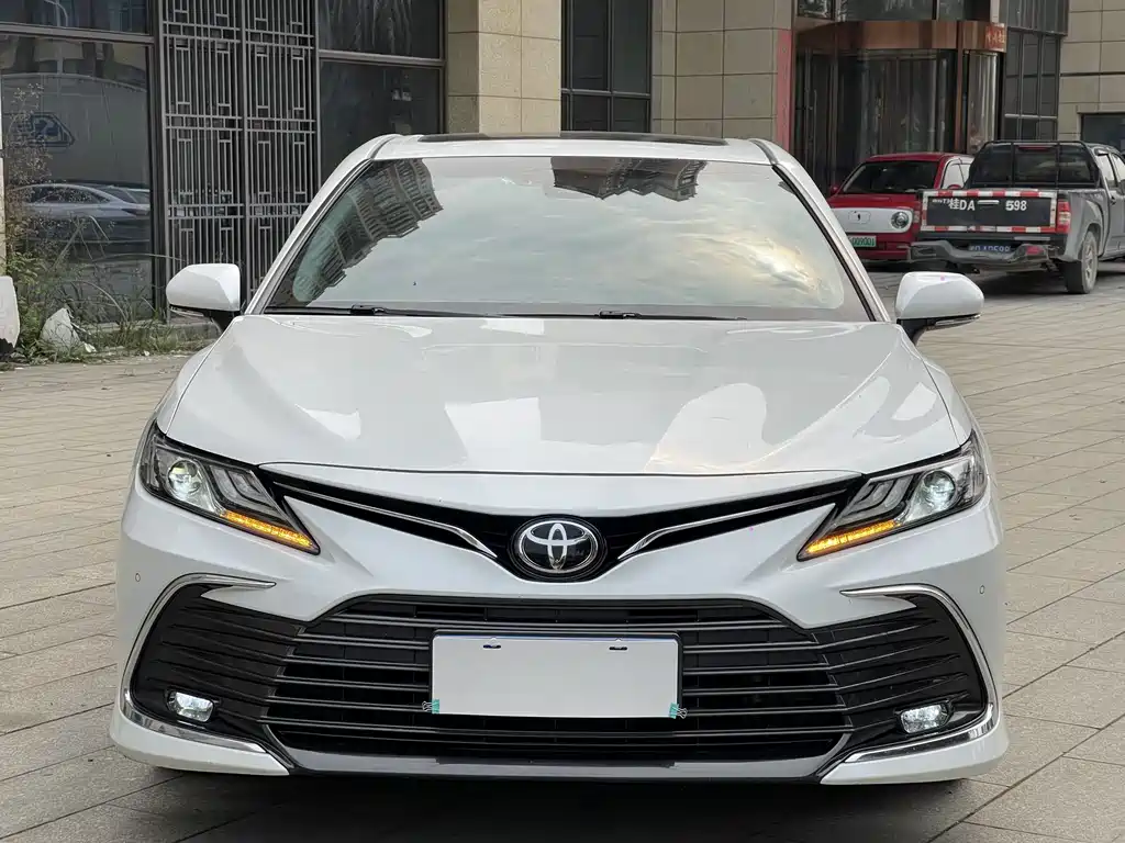Camry 2021 2.0G Deluxe Edition купить на сайте DeffCars