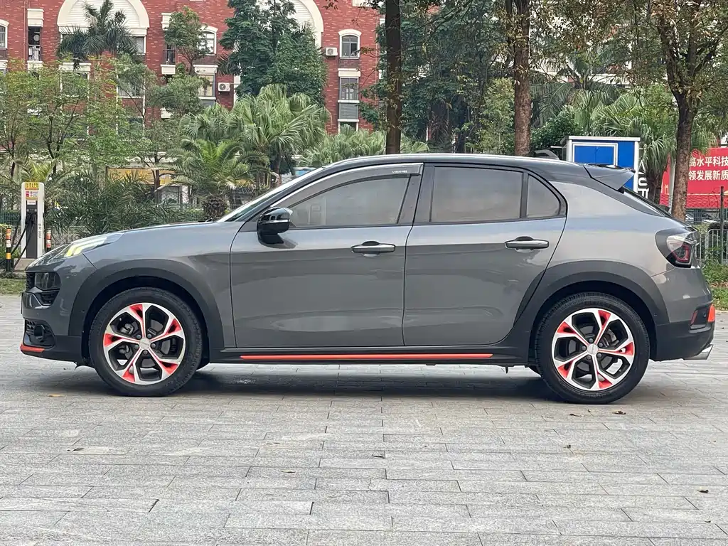 Lynk & Co 02 2018 1.5T DCT 2WD Pro Edition National V купить на сайте DeffCars