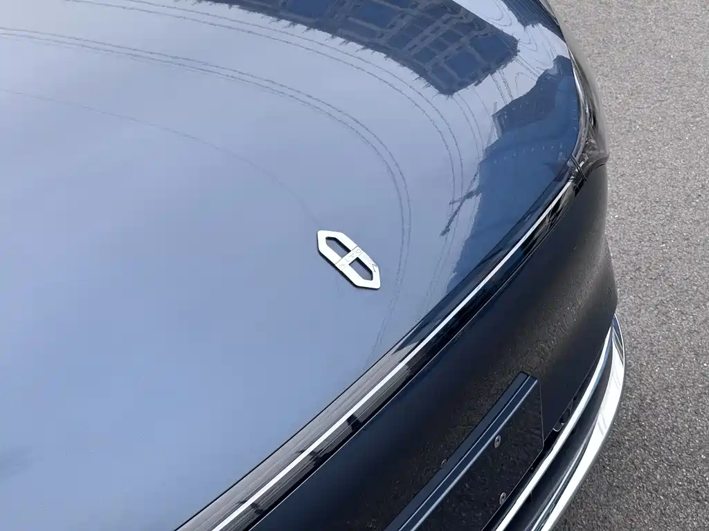 Wenjie M9 2024 extended range Ultra version 52kWh 5-seater version купить на сайте DeffCars