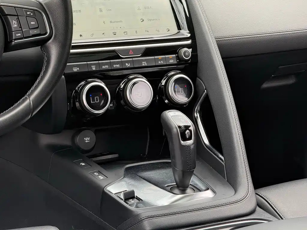 Jaguar E-PACE 2018 P250 S National V купить на сайте DeffCars