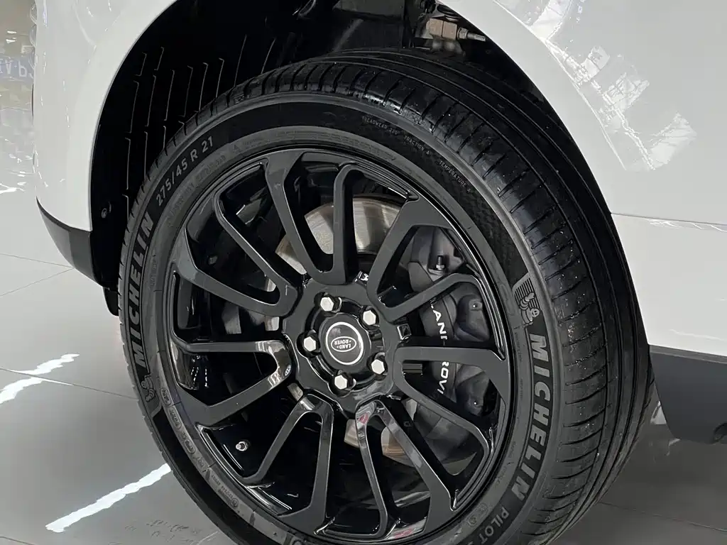 Range Rover 2021 3.0 L6 Legend Extended Classic Edition купить на сайте DeffCars