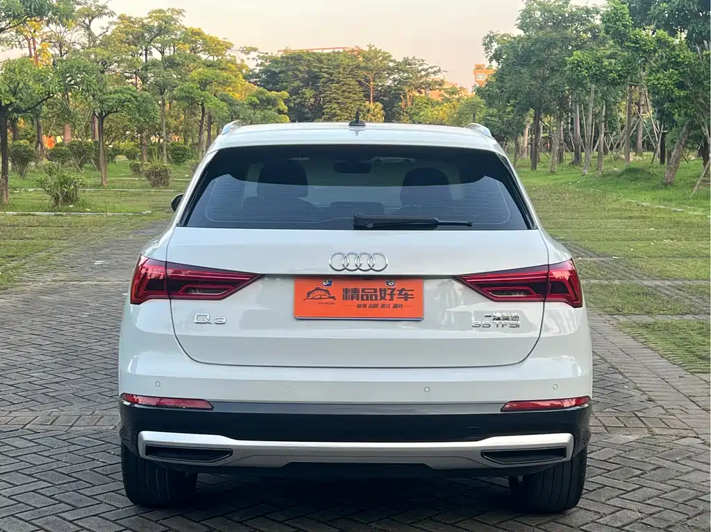 Audi Q3 2022 35 TFSI Fashionable and Elegant купить на сайте DeffCars