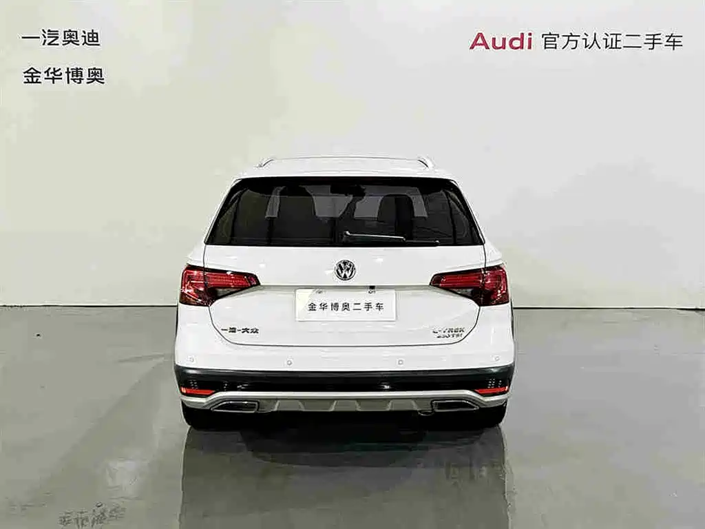 C-TREK Weiling 2018 230TSI DSG comfort model купить на сайте DeffCars