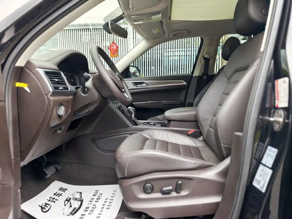 Touron 2020 380TSI four-wheel drive luxury version National VI купить на сайте DeffCars