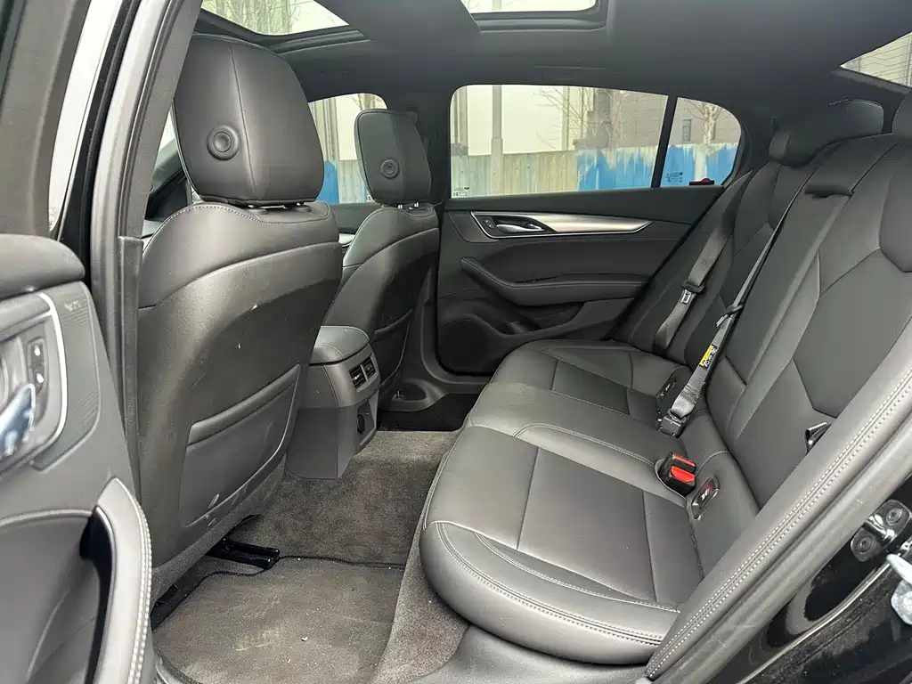 Cadillac CT5 2025 28T Urban Sports Edition купить на сайте DeffCars