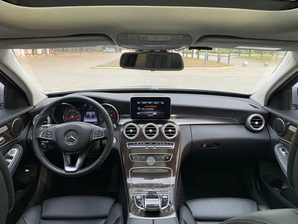 Mercedes-Benz C-Class 2016 C 200 L купить на сайте DeffCars