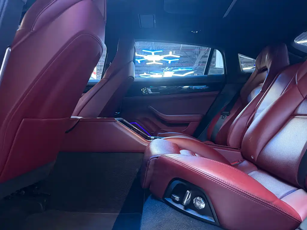 Panamera 2019 Panamera Executive Extended Edition 2.9T купить на сайте DeffCars