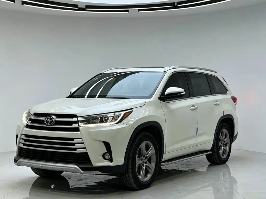 Highlander 2018 2.0T 4WD Deluxe Edition 7 Seater Country VI купить на сайте DeffCars