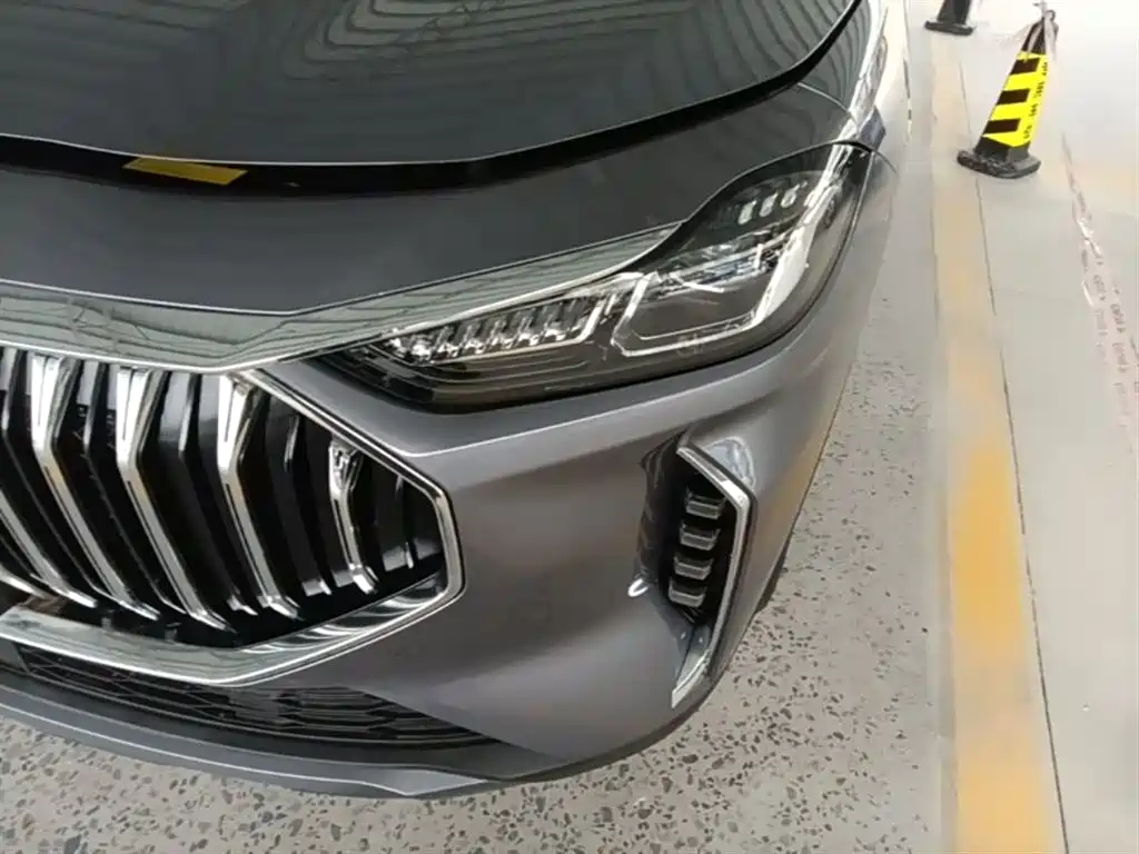 Jietu X70 PLUS 2023 model 1.6T DCT powerhouse 5 seats купить на сайте DeffCars