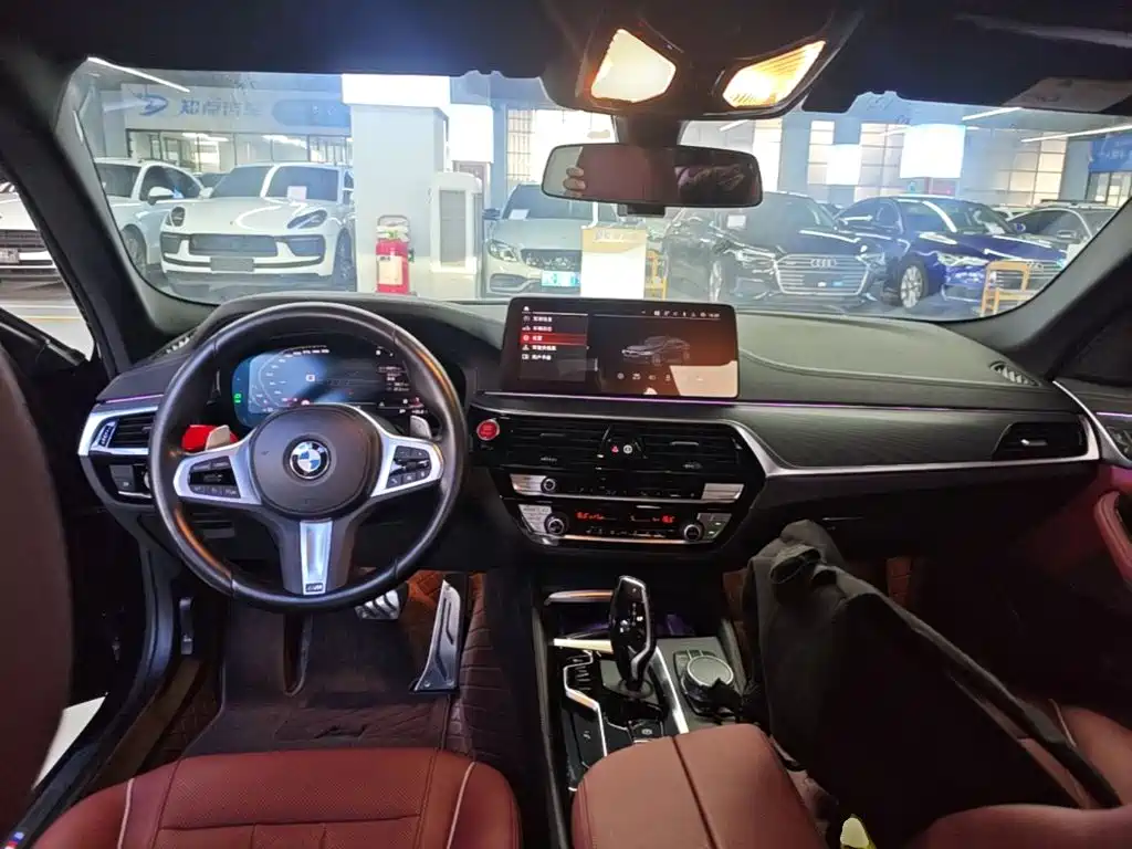 BMW 5 Series 2022 facelift 2 530Li leading M sports package купить на сайте DeffCars