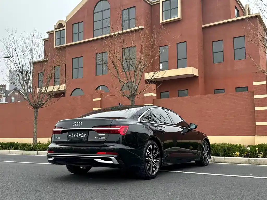 Audi A6L 2023 45 TFSI Premium Dynamic Model купить на сайте DeffCars