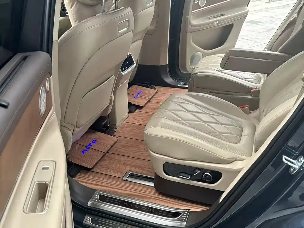 Wenjie M9 2024 pure electric Ultra version 100kWh 6-seater version купить на сайте DeffCars