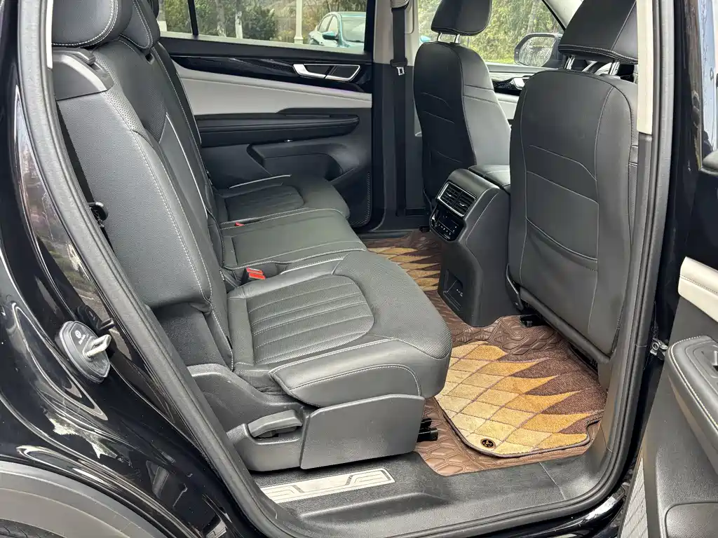 Touron 2021 330TSI two-wheel drive luxury version купить на сайте DeffCars