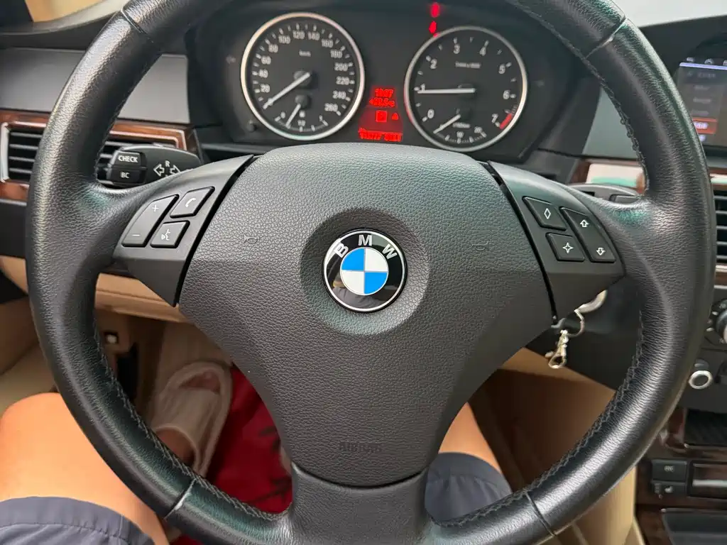 BMW 5 Series 2010 523Li Leading Model купить на сайте DeffCars