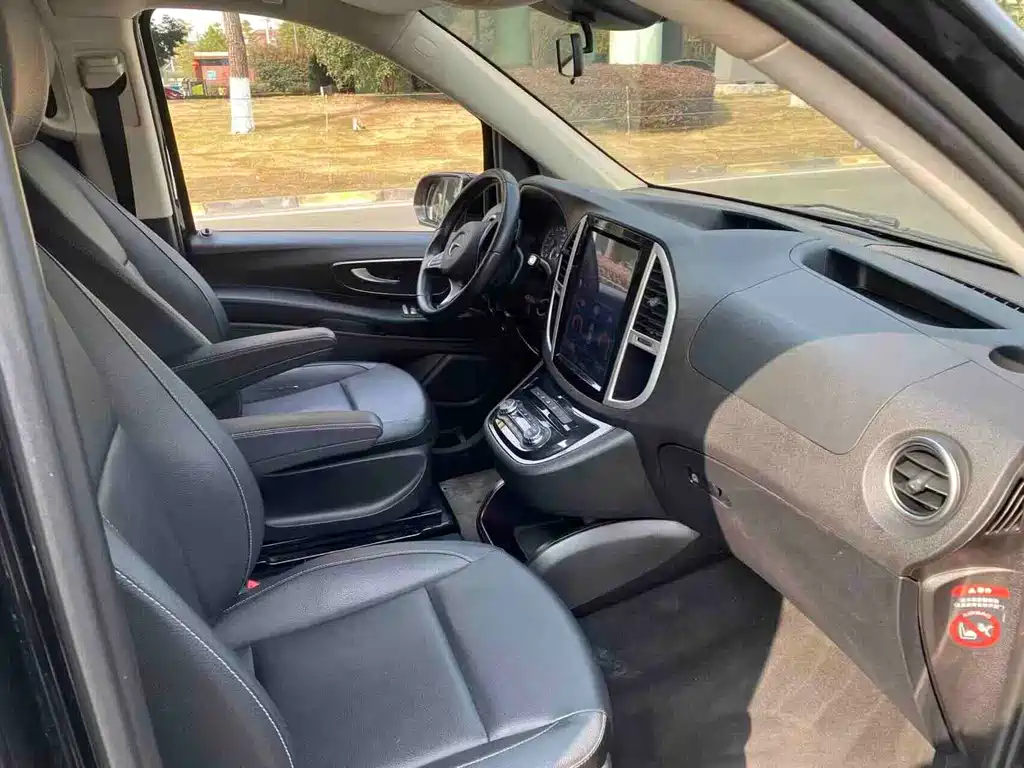 Vito 2020 2.0T Business Edition 7 seats купить на сайте DeffCars