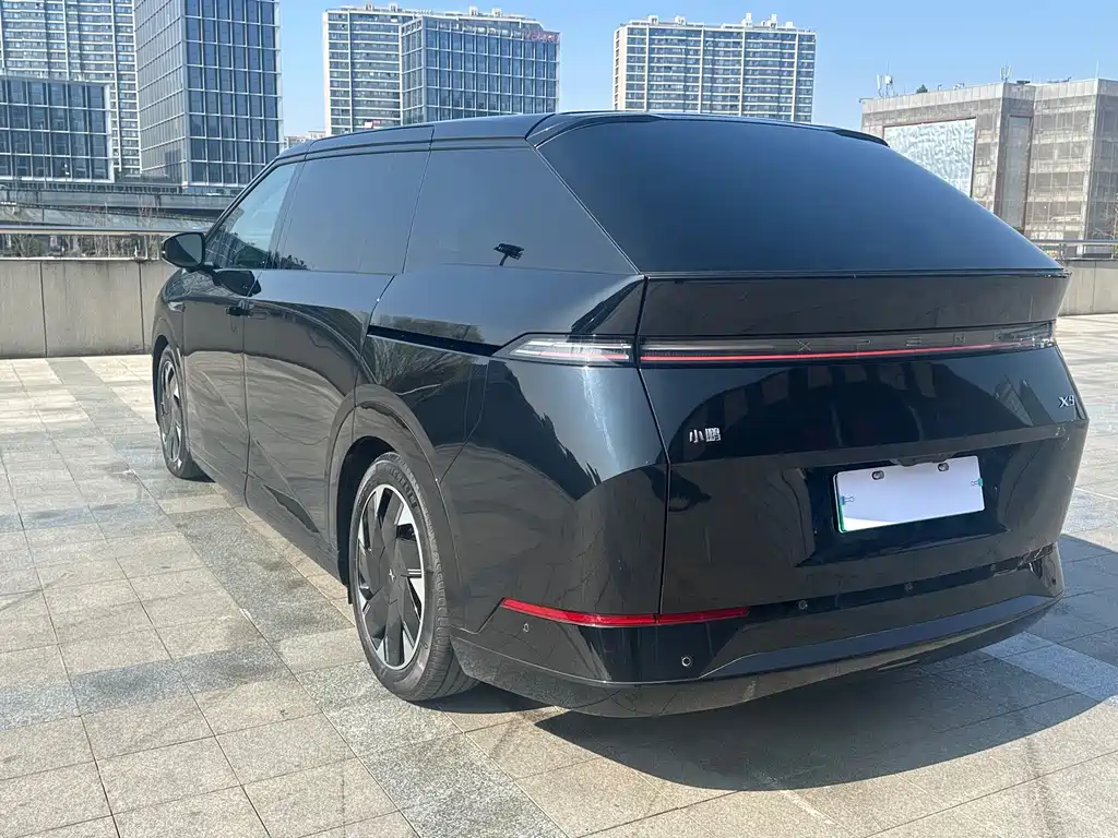 Xpeng X9 2024 Model 610 Long Battery Life Pro купить на сайте DeffCars