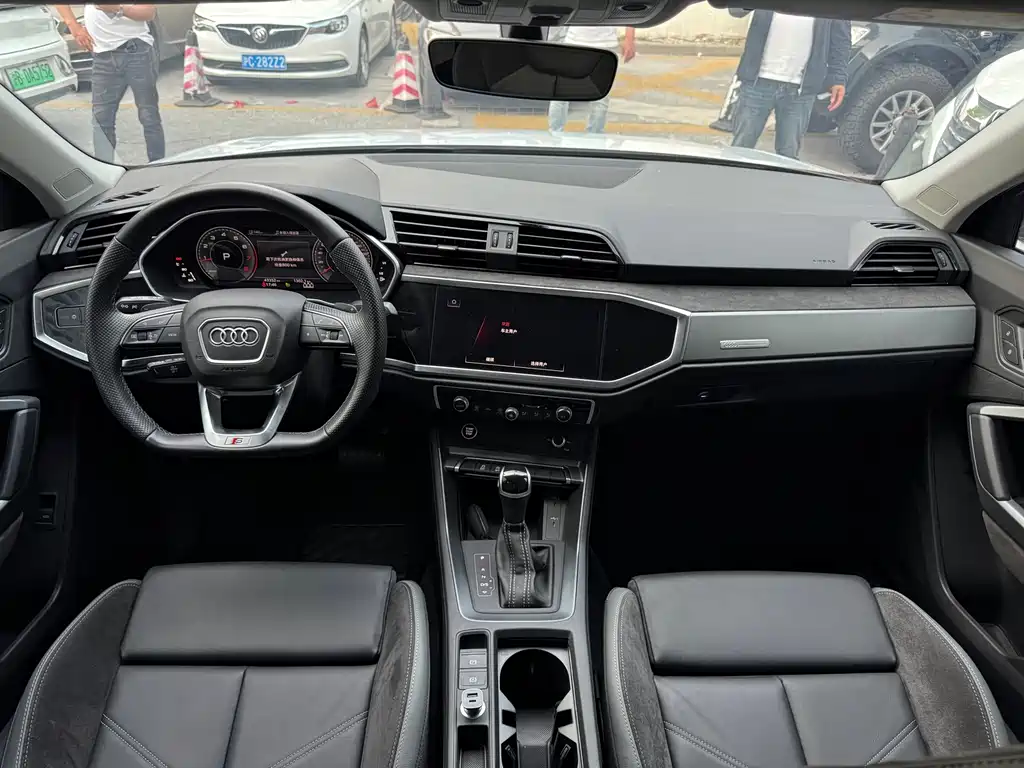 Audi Q3 Sportback 2023 40 TFSI Fashion Model купить на сайте DeffCars