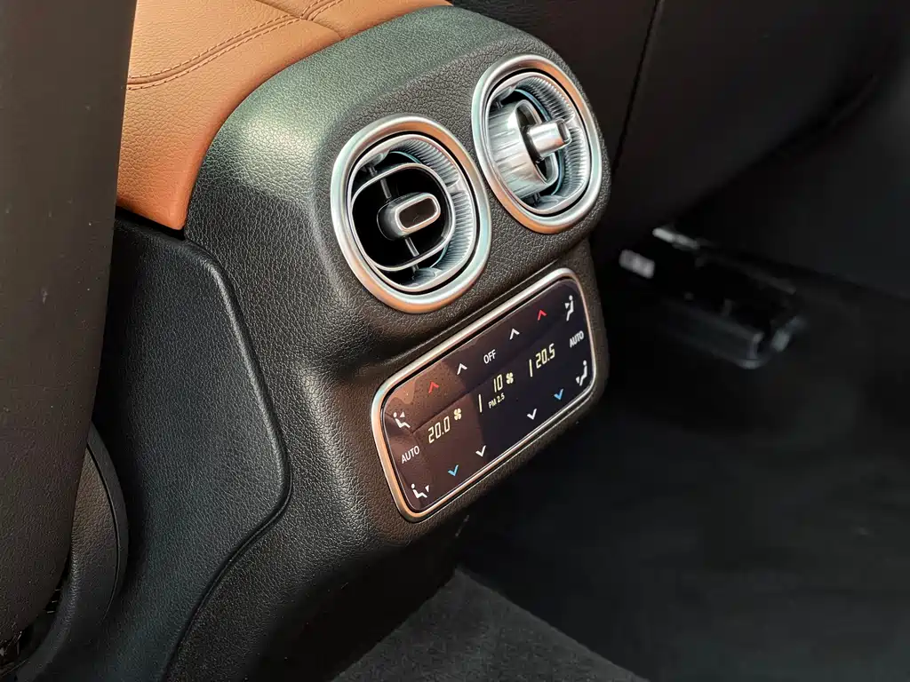 Mercedes-Benz GLC 2024 GLC 260 L 4MATIC luxury model 5 seats купить на сайте DeffCars