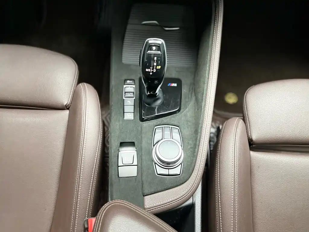 BMW X1 2021 xDrive25Li Exclusive Model купить на сайте DeffCars