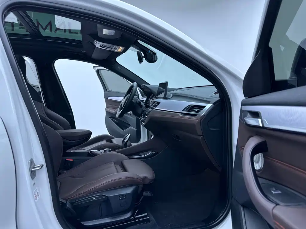 BMW X2 2021 facelift sDrive25i Night Edition купить на сайте DeffCars