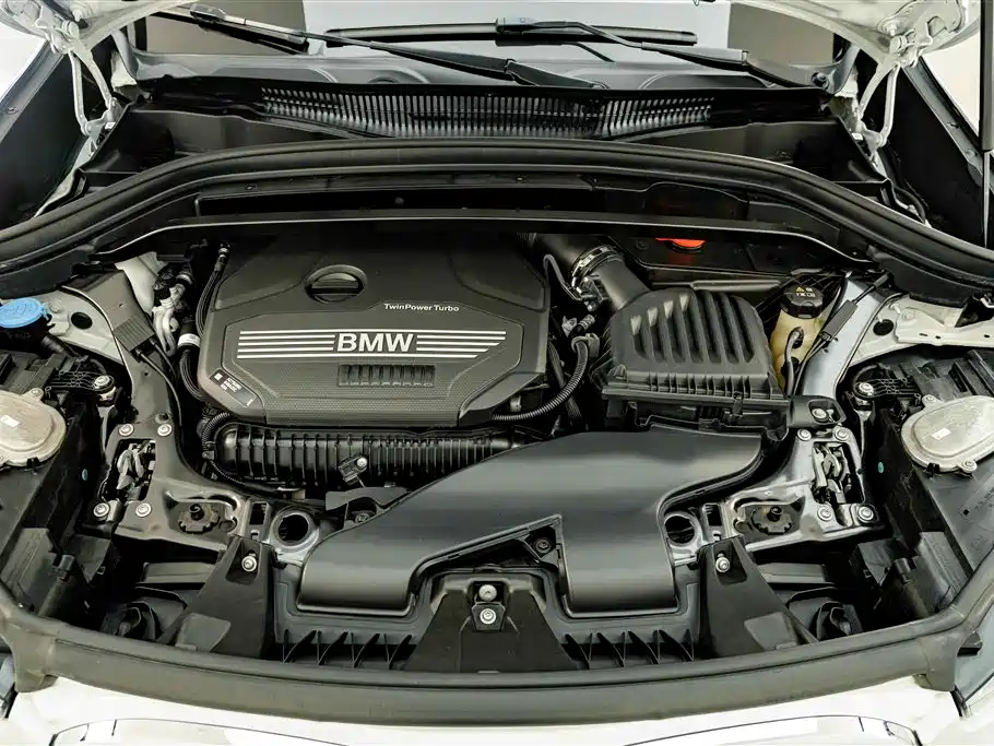 BMW X1 2022 sDrive25Li Leading Model купить на сайте DeffCars