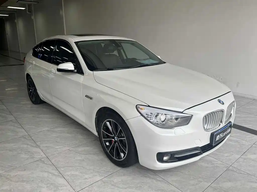 BMW 5 Series GT 2014 528i Leading Model купить на сайте DeffCars