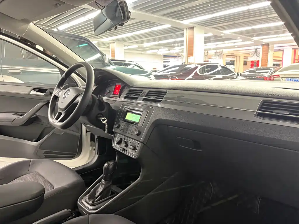 Santana 2017 Haona 1.6L automatic fashion version купить на сайте DeffCars