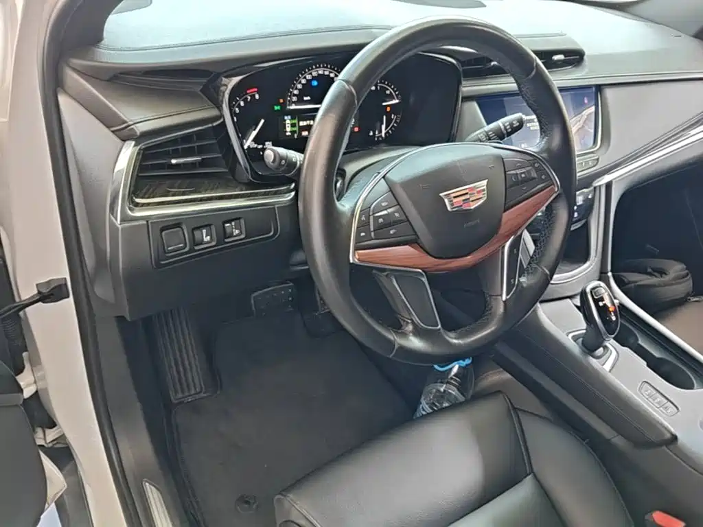 Cadillac XT5 2018 28E four-wheel drive technology купить на сайте DeffCars