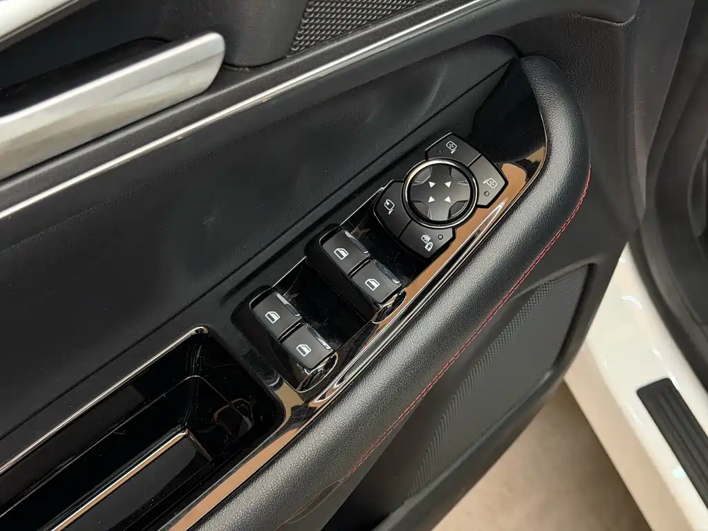 Ruijie 2020 EcoBoost 245 2WD ST-Line 5-seater купить на сайте DeffCars