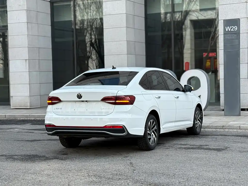 Lavida 2023 facelift 1.5L automatic 5 million version купить на сайте DeffCars