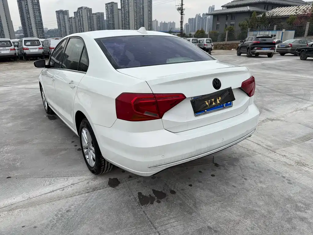 Jetta 2017 1.5L automatic luxury model купить на сайте DeffCars